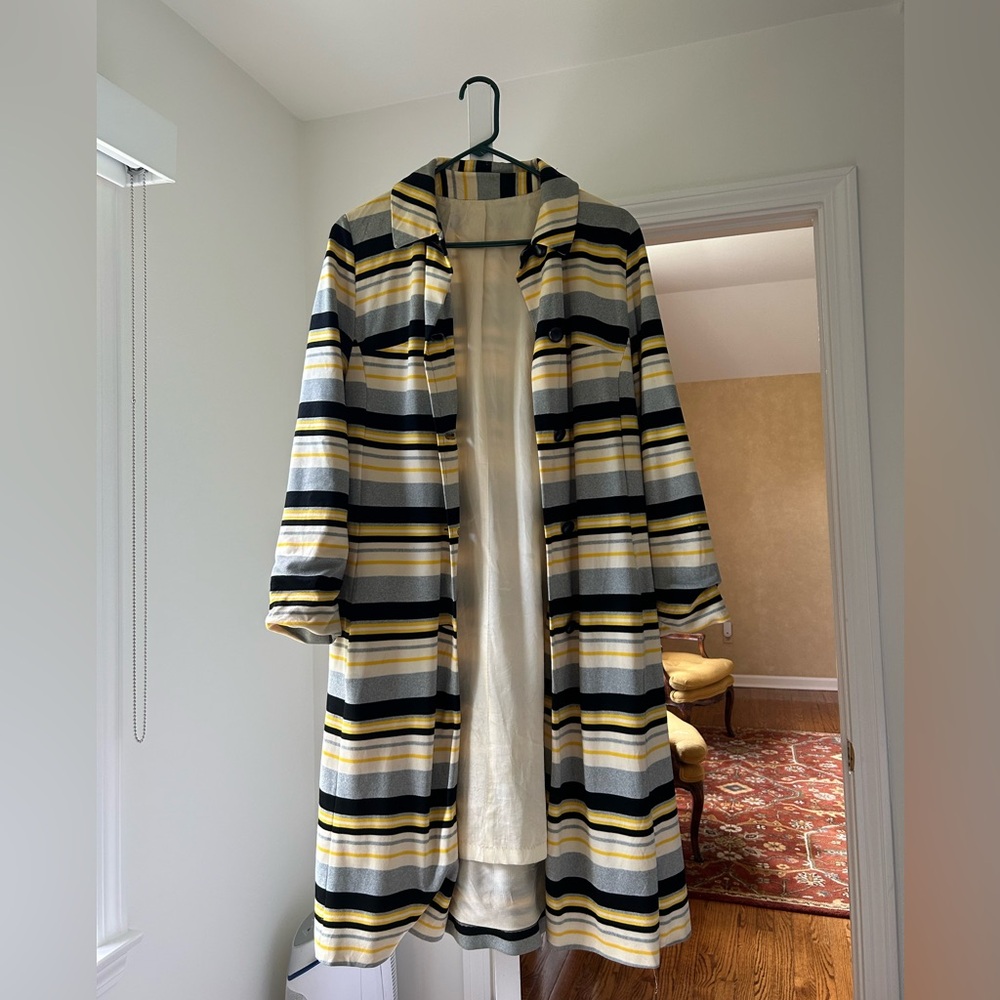 1960s vintage XXS striped trenchoat/peacoat.